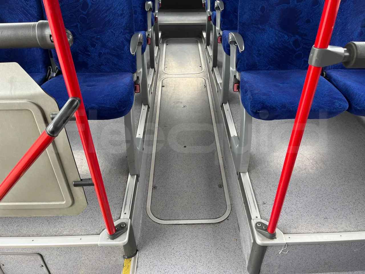 Городской автобус Mercedes-Benz Integro: фото 40