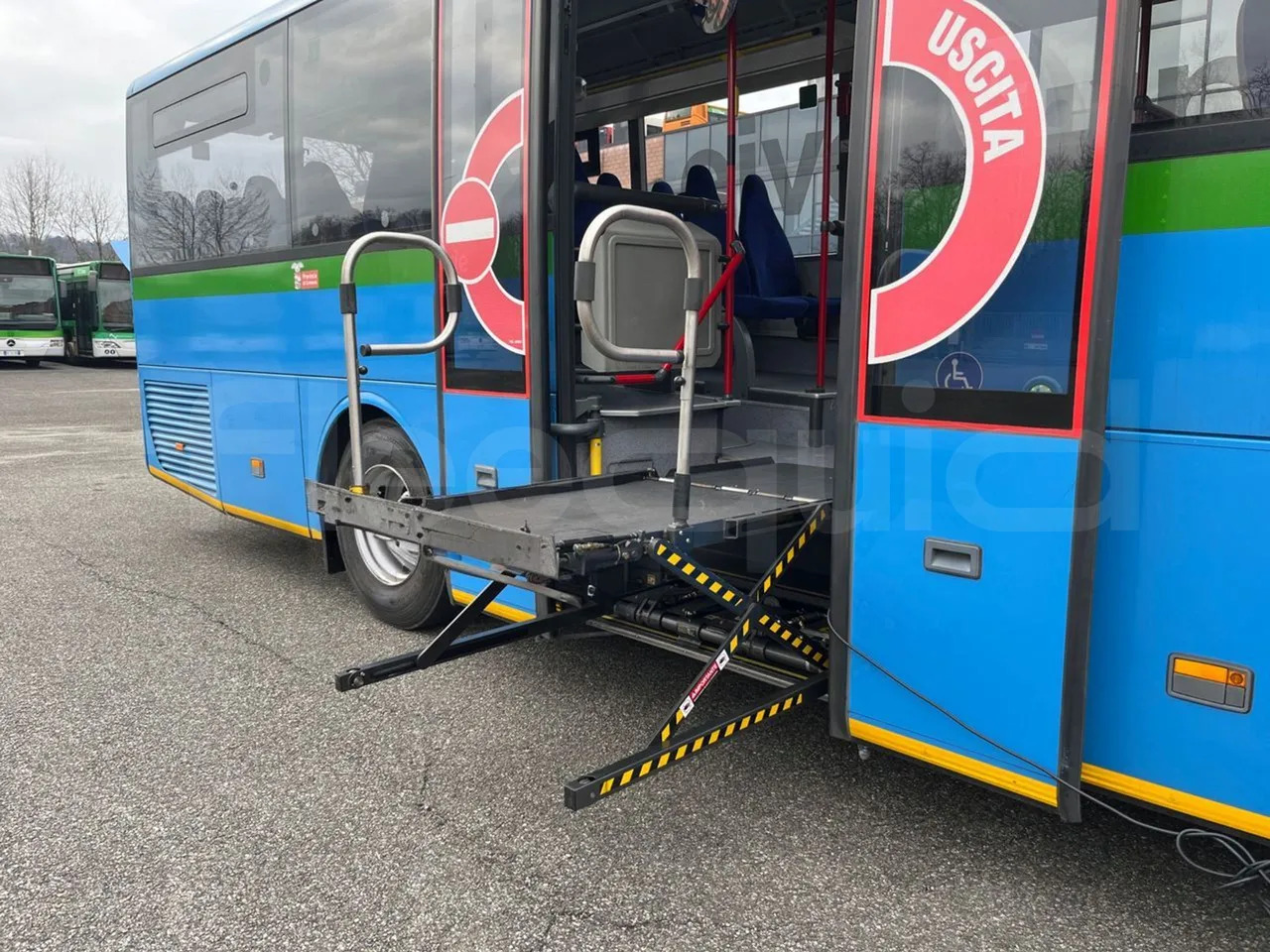 Городской автобус Mercedes-Benz Integro: фото 17