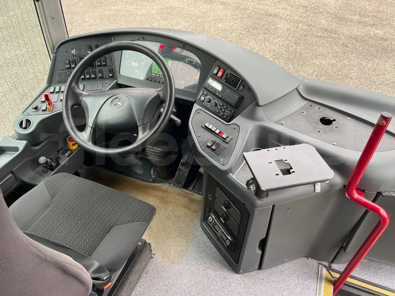 Городской автобус Mercedes-Benz Integro: фото 24