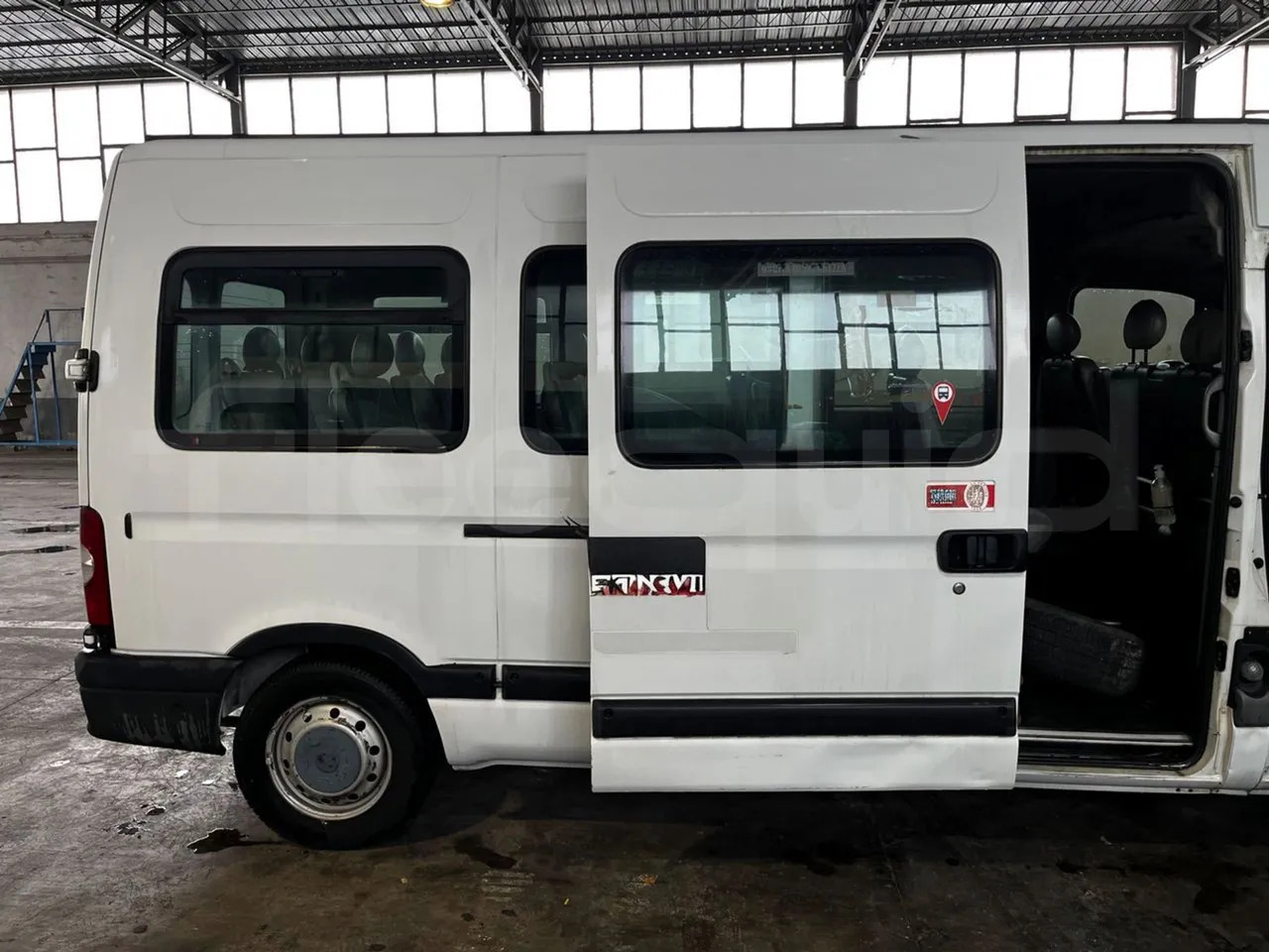 Микроавтобус, Пассажирский фургон Renault Master: фото 17 Микроавтобус, Пассажирский фургон Renault Master: фото 17