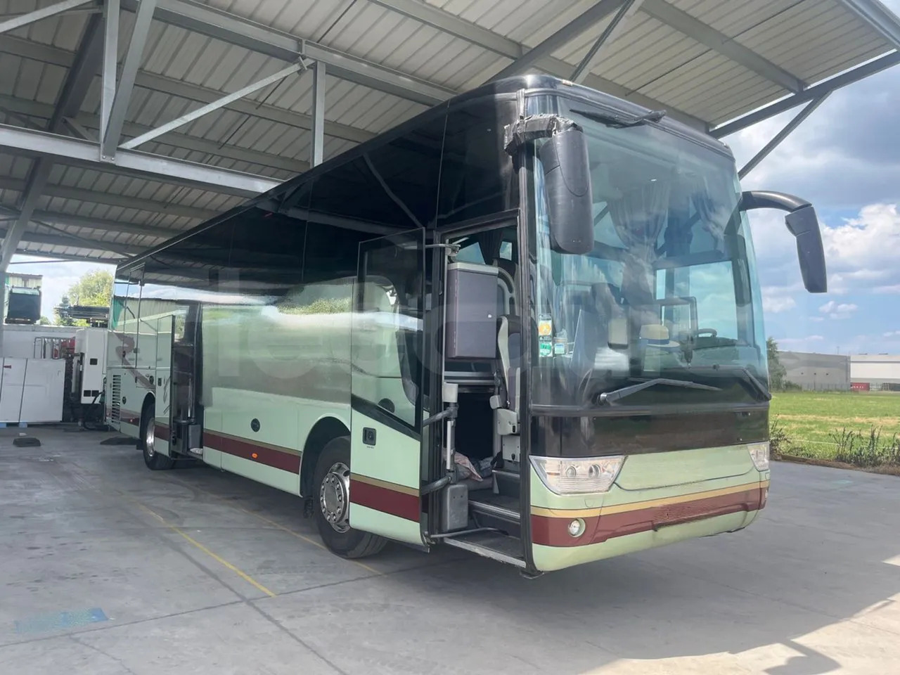 Van Hool Acron - Туристический автобус: фото 1 Van Hool Acron - Туристический автобус: фото 1