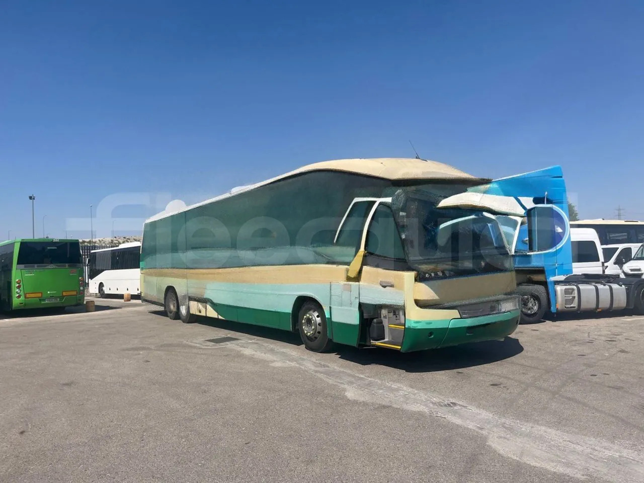 Volvo B12B - Туристический автобус: фото 1 Volvo B12B - Туристический автобус: фото 1