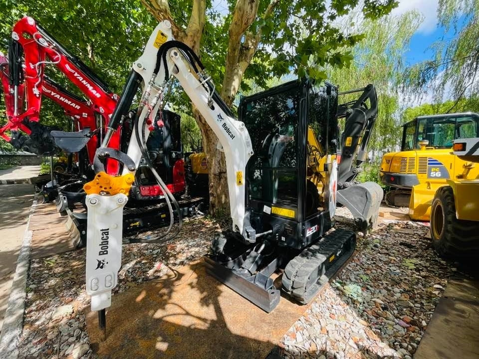 Bobcat E20z - Мини-экскаватор: фото 5 Bobcat E20z - Мини-экскаватор: фото 5