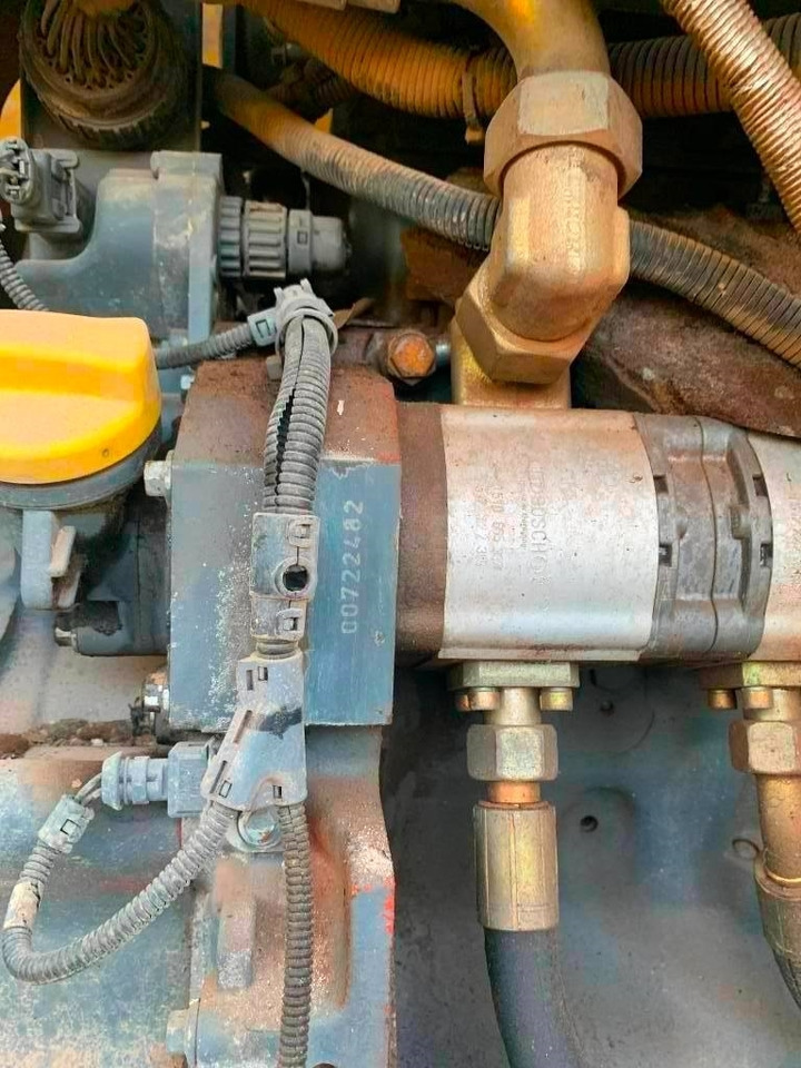 Дорожный каток Bomag BW 225 D-3: фото 19