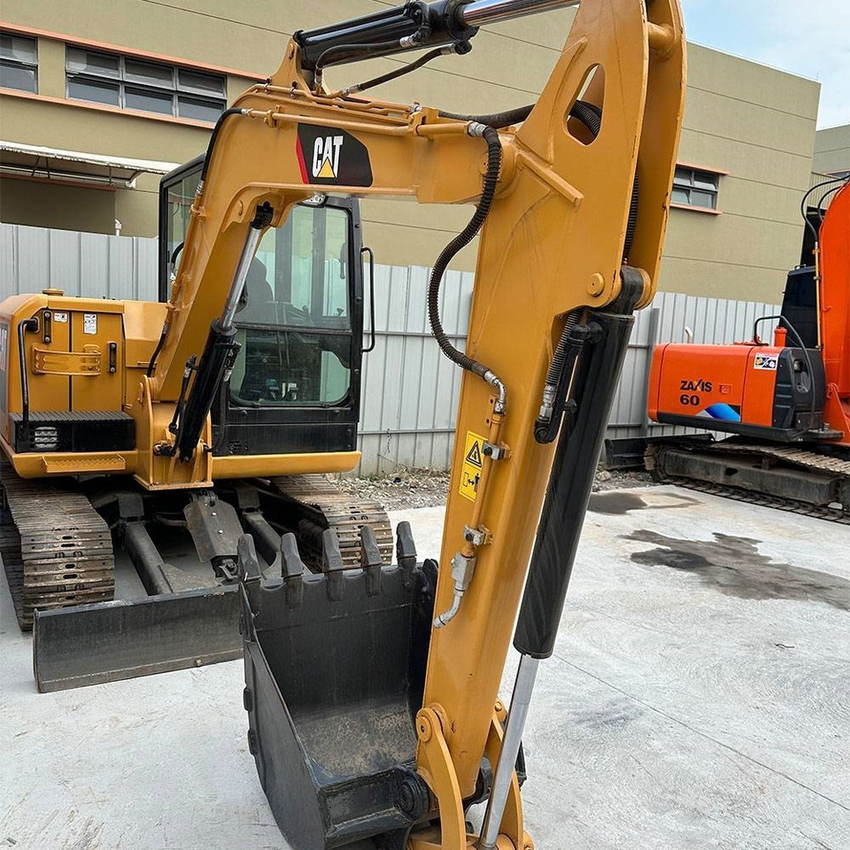 CAT 306E - Гусеничный экскаватор: фото 3 CAT 306E - Гусеничный экскаватор: фото 3