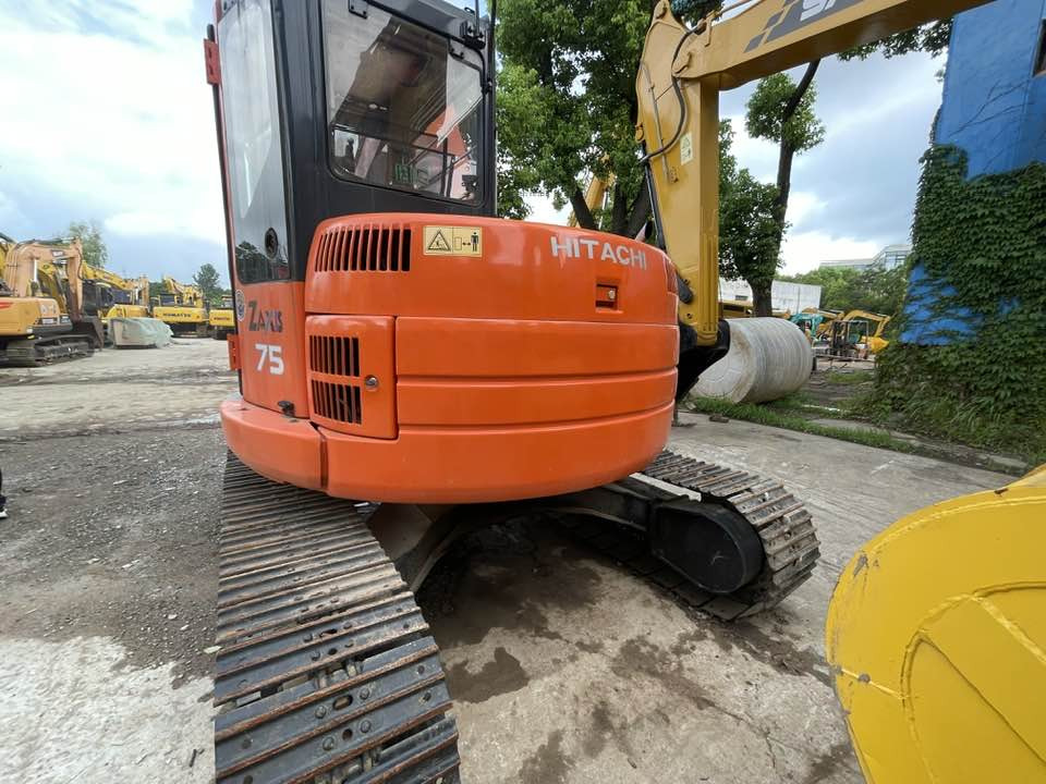 Hitachi ZAXIS 75 - Мини-экскаватор: фото 4 Hitachi ZAXIS 75 - Мини-экскаватор: фото 4