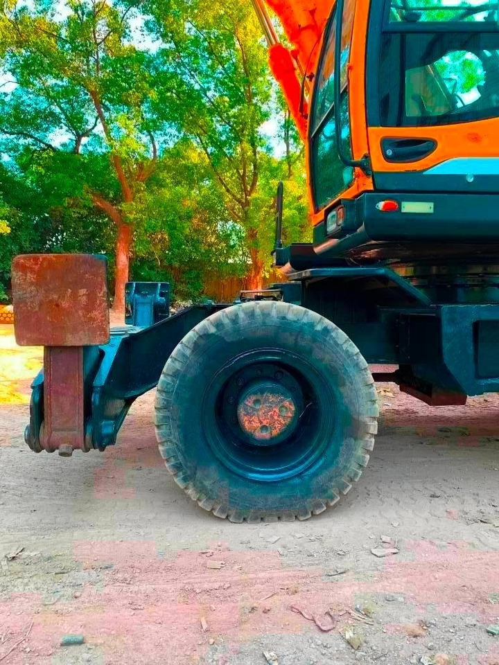 Hyundai R210W-9T - Гусеничный экскаватор: фото 4 Hyundai R210W-9T - Гусеничный экскаватор: фото 4