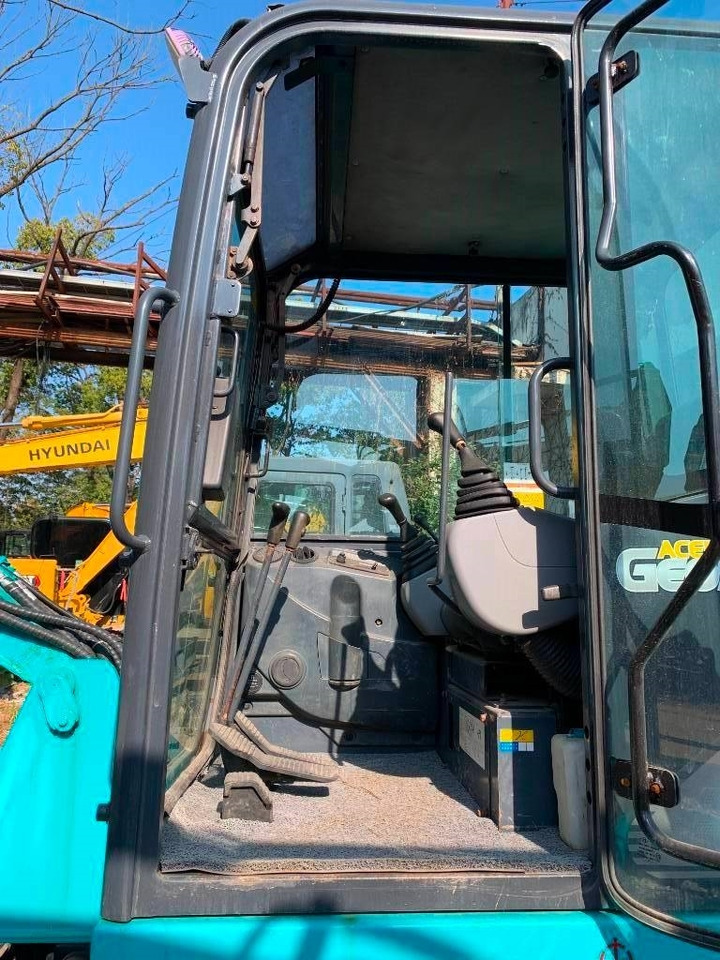 Kobelco SK 60 - Гусеничный экскаватор: фото 4 Kobelco SK 60 - Гусеничный экскаватор: фото 4