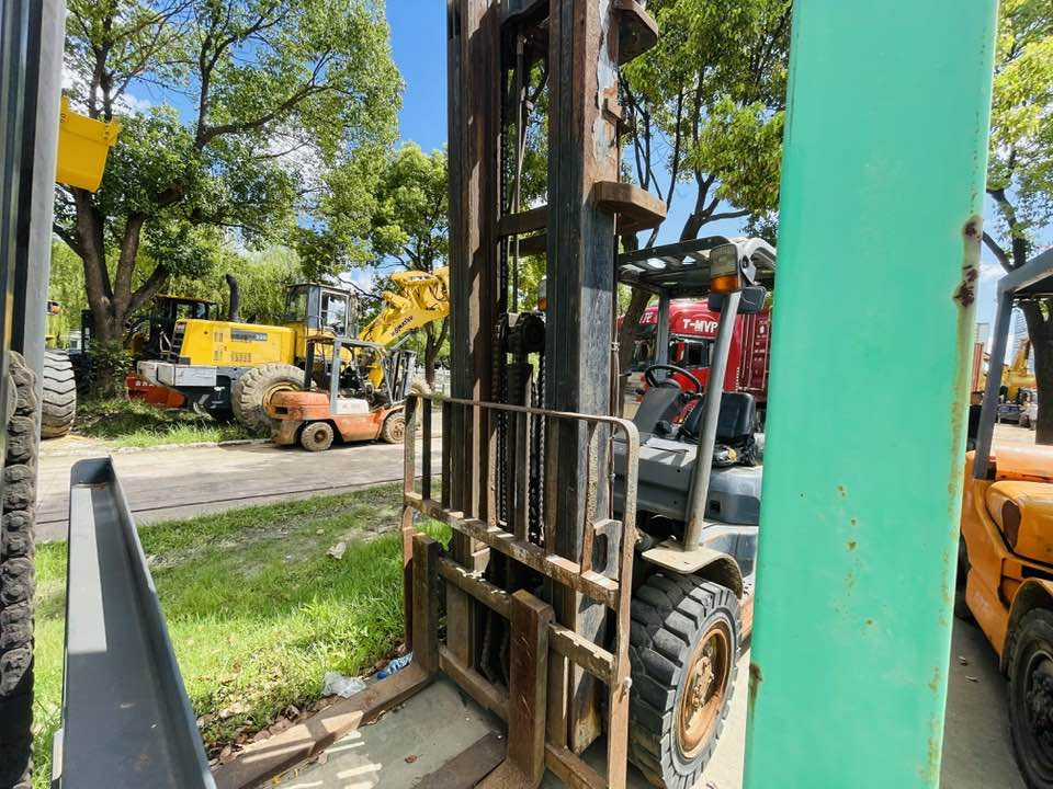 Komatsu 30 series - Газовый погрузчик: фото 4 Komatsu 30 series - Газовый погрузчик: фото 4