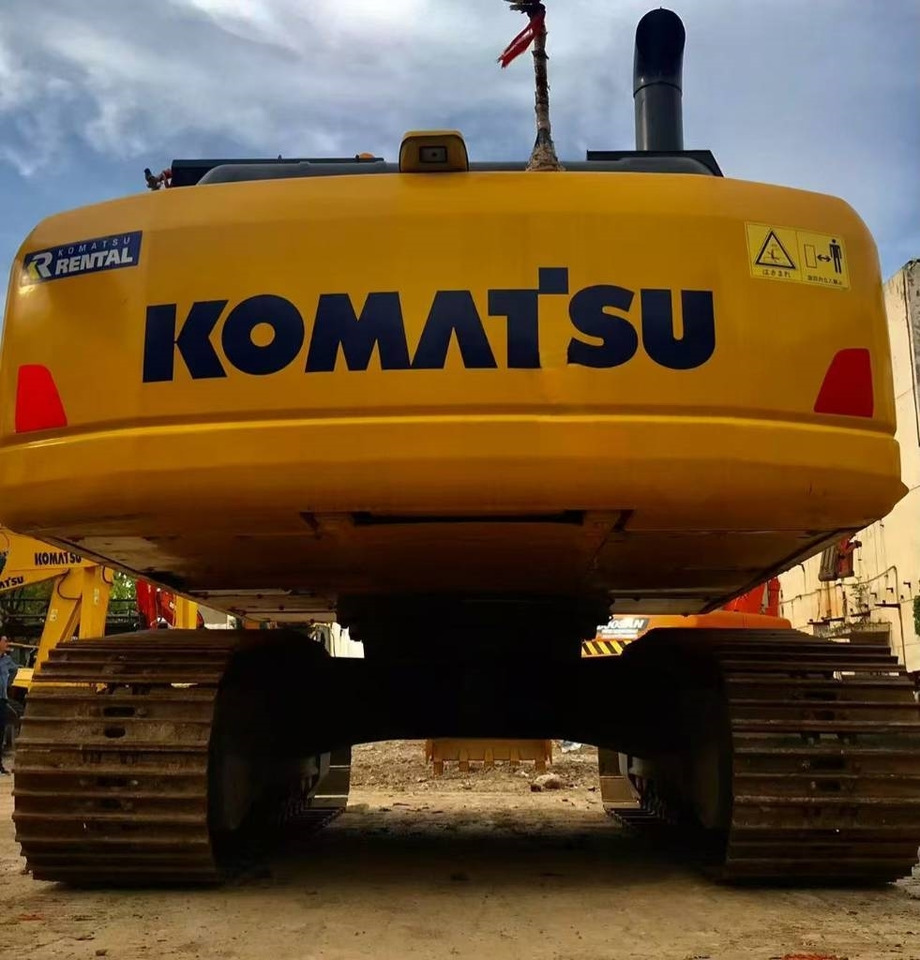 Komatsu PC 200-8 - Гусеничный экскаватор: фото 1 Komatsu PC 200-8 - Гусеничный экскаватор: фото 1