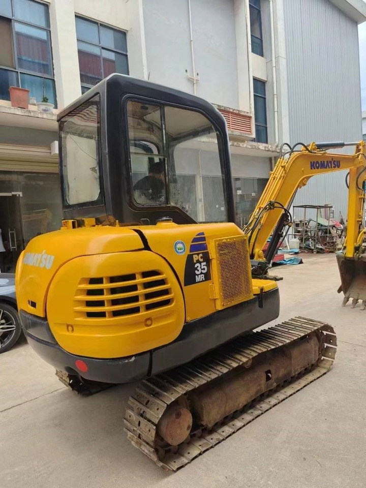 Komatsu PC 35 R-8 - Гусеничный экскаватор: фото 3 Komatsu PC 35 R-8 - Гусеничный экскаватор: фото 3