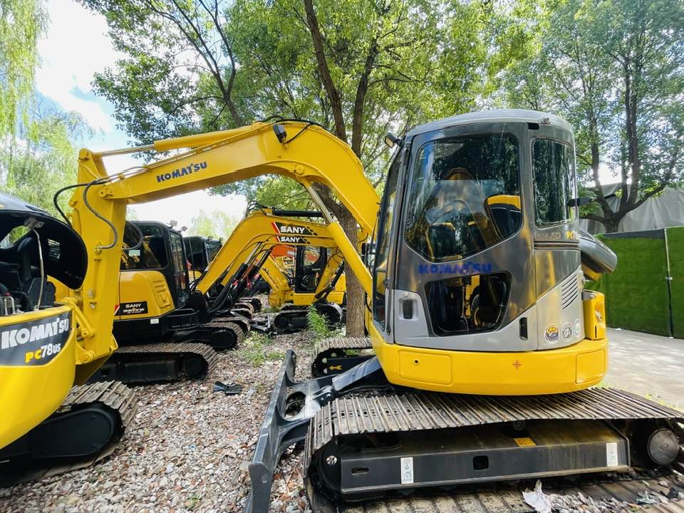 Komatsu PC78US-11 - Мини-экскаватор: фото 1 Komatsu PC78US-11 - Мини-экскаватор: фото 1