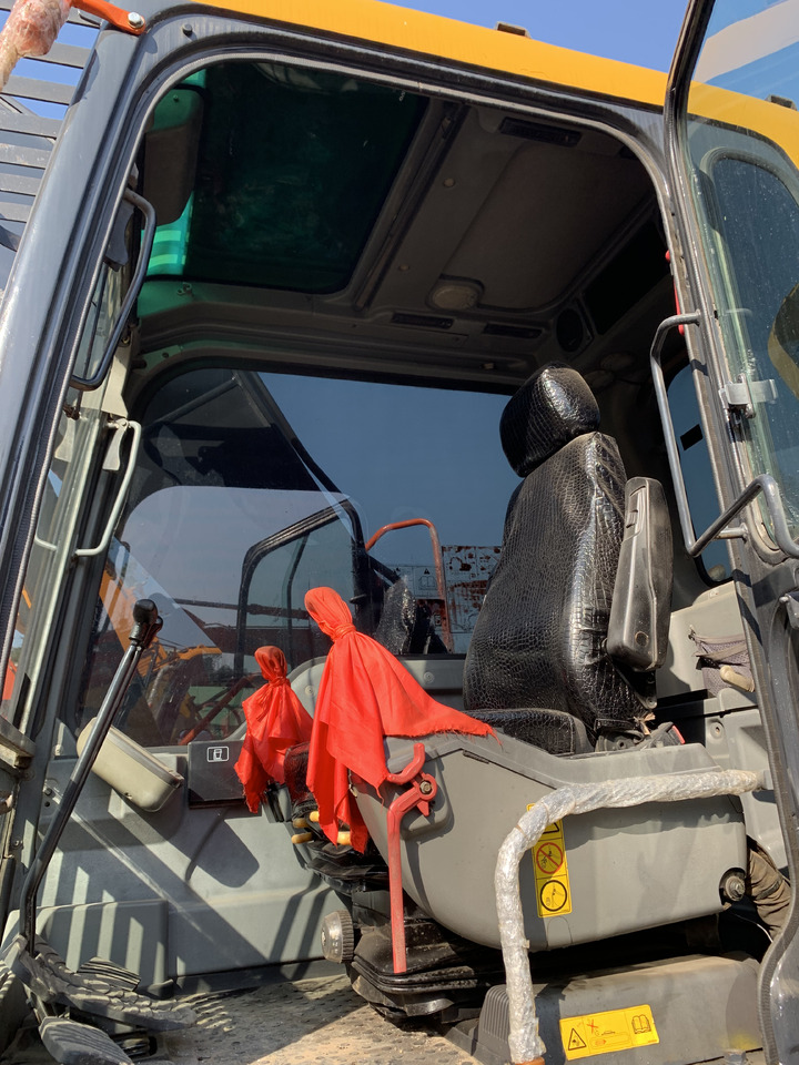 Колёсный экскаватор Volvo EC210D: фото 7