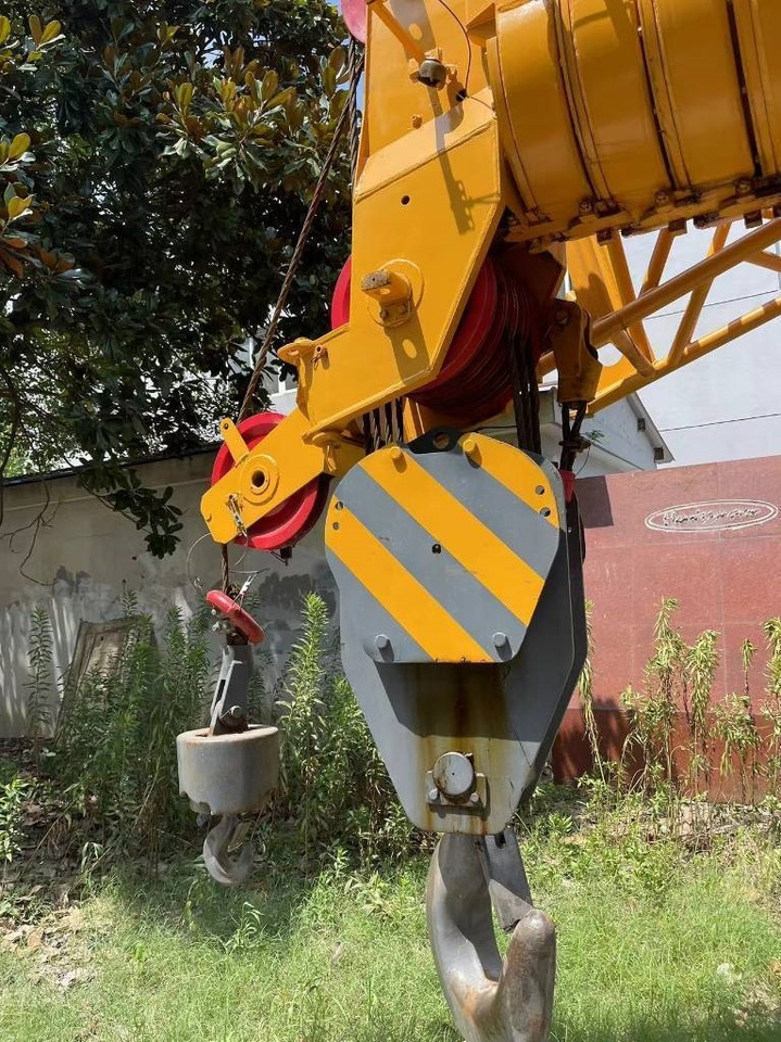 XCMG QY70K-II - Вседорожный кран: фото 3 XCMG QY70K-II - Вседорожный кран: фото 3