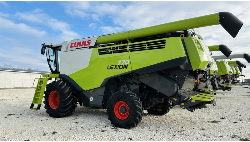 Claas Lexion 770 - Зерноуборочный комбайн: фото 2 Claas Lexion 770 - Зерноуборочный комбайн: фото 2