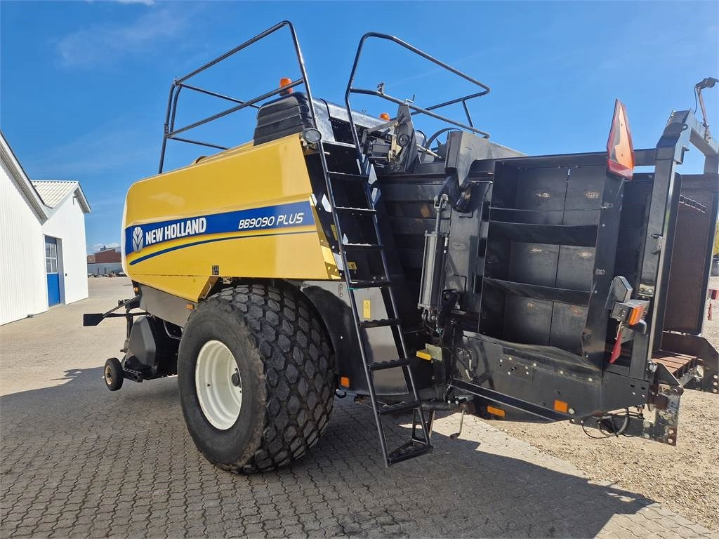 New Holland BB9090 + POMI VOGN - Пресс-подборщик тюковый: фото 4 New Holland BB9090 + POMI VOGN - Пресс-подборщик тюковый: фото 4