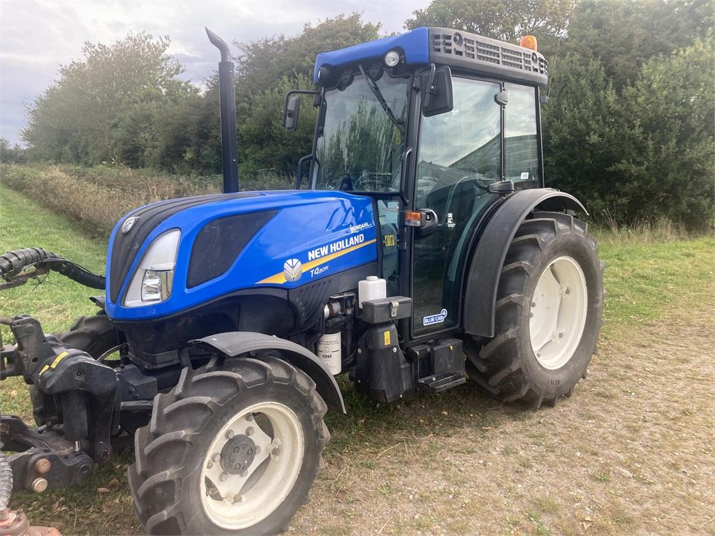 New Holland T4.80N SS CAB - Трактор: фото 3 New Holland T4.80N SS CAB - Трактор: фото 3