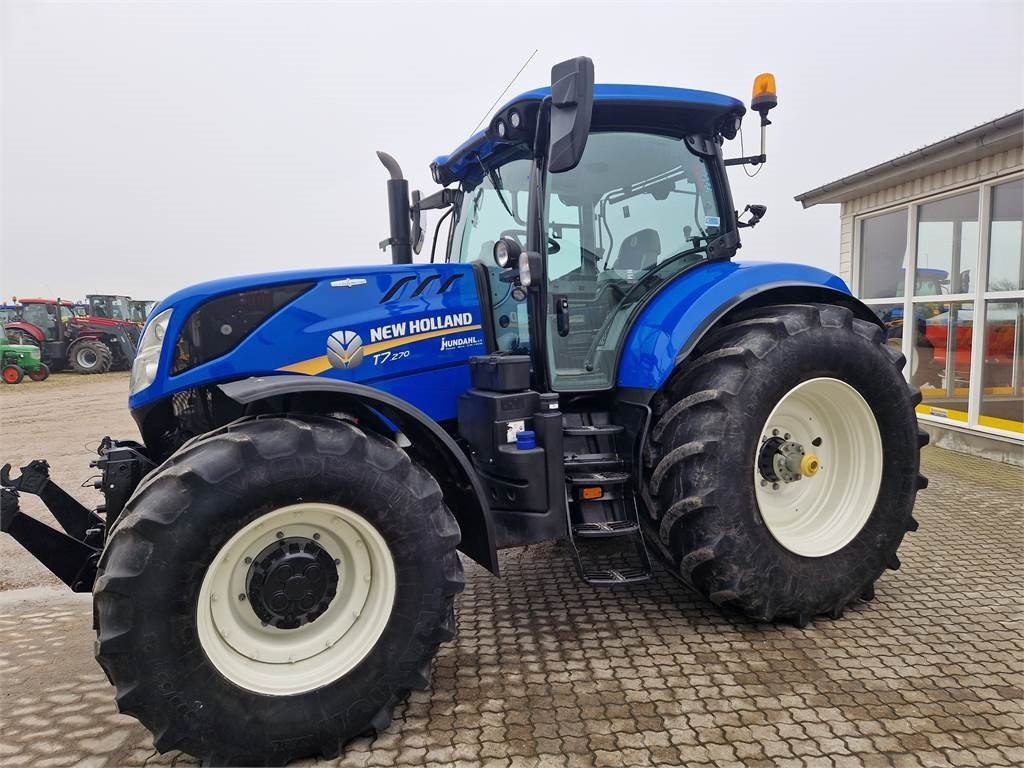 New Holland T7.270AC STAGE V - Трактор: фото 2 New Holland T7.270AC STAGE V - Трактор: фото 2