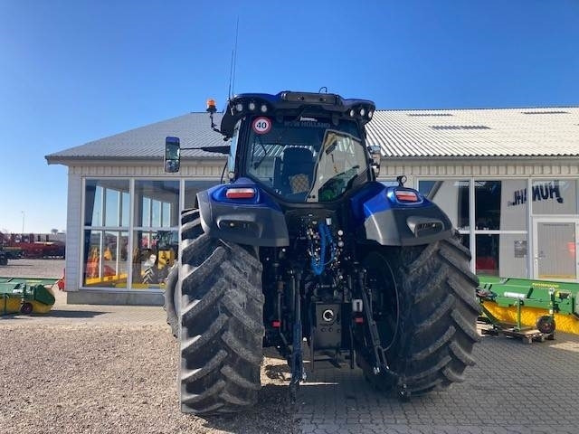 New Holland T7.315 HD AC NEW GEN - Трактор: фото 3 New Holland T7.315 HD AC NEW GEN - Трактор: фото 3