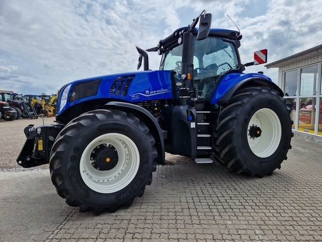 New Holland T8.435 PLMI UC ST. V - Трактор: фото 1 New Holland T8.435 PLMI UC ST. V - Трактор: фото 1