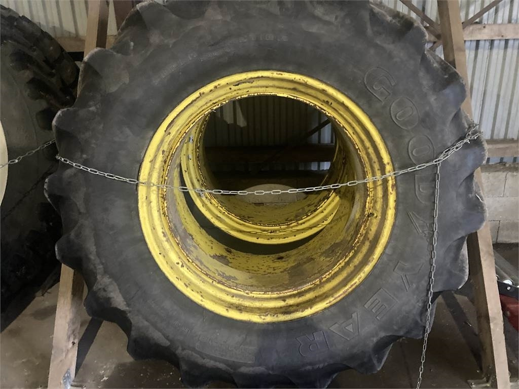 Pirelli 710/70X38 - Шина для Сельскохозяйственной техники: фото 1 Pirelli 710/70X38 - Шина для Сельскохозяйственной техники: фото 1