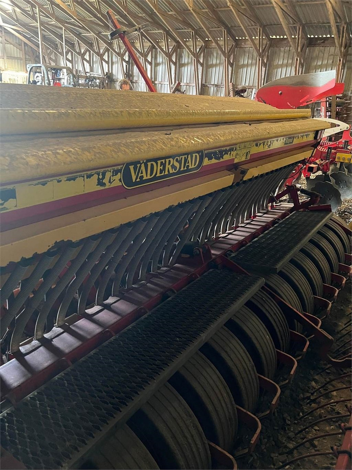 Vaderstad RAPID 400S - Посевной комплекс: фото 4 Vaderstad RAPID 400S - Посевной комплекс: фото 4