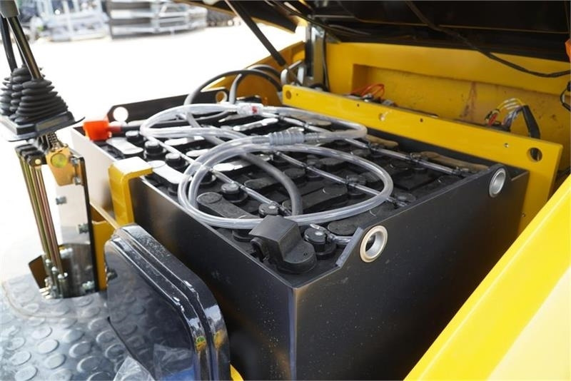 Eurotrac El truck - Электропогрузчик: фото 4 Eurotrac El truck - Электропогрузчик: фото 4