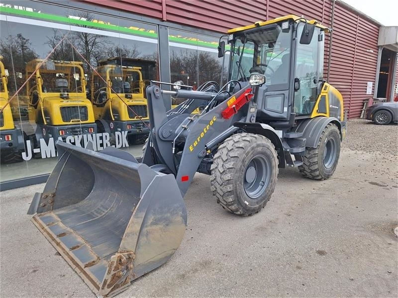 Eurotrac WL18 - Компактный фронтальный погрузчик: фото 5 Eurotrac WL18 - Компактный фронтальный погрузчик: фото 5