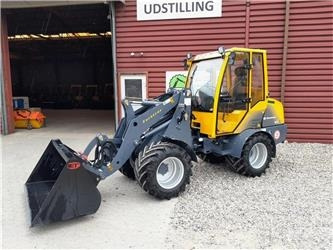 Eurotrac w13f - Компактный фронтальный погрузчик: фото 1 Eurotrac w13f - Компактный фронтальный погрузчик: фото 1