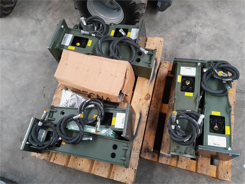 - - - TECHNA Professionel - Гидромолот для Мини-экскаваторов: фото 1 - - - TECHNA Professionel - Гидромолот для Мини-экскаваторов: фото 1