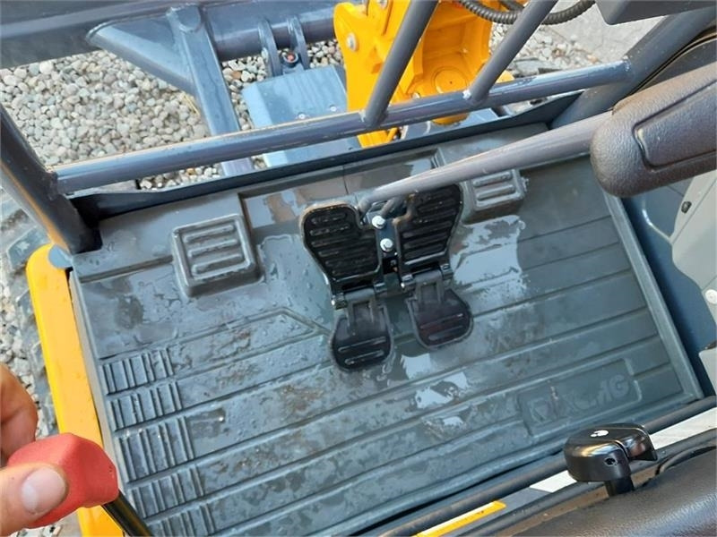 Мини-экскаватор XCMG xe27e u/hus: фото 13 Мини-экскаватор XCMG xe27e u/hus: фото 13