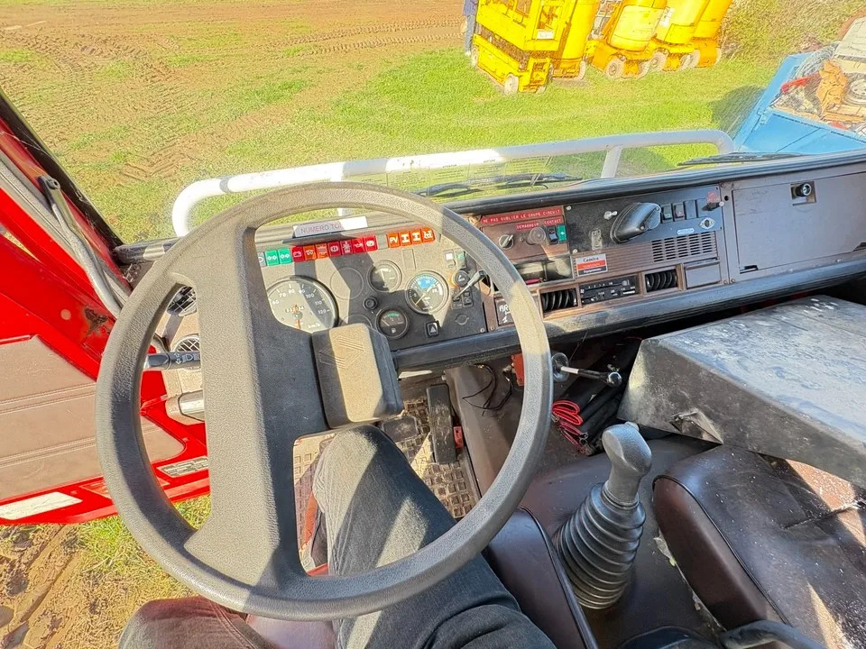 RENAULT - Грузовик: фото 2 RENAULT - Грузовик: фото 2