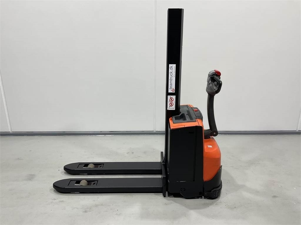 BT SWE080L - Штабелер: фото 3 BT SWE080L - Штабелер: фото 3