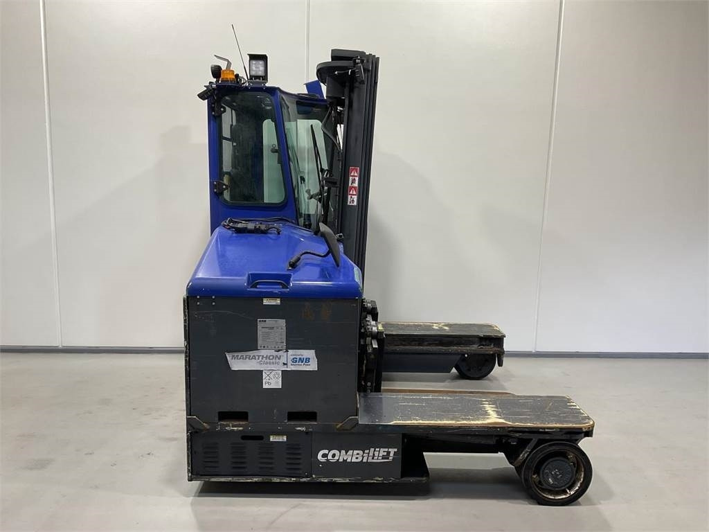 Combilift C4000ET - Четырехсторонний погрузчик: фото 1 Combilift C4000ET - Четырехсторонний погрузчик: фото 1
