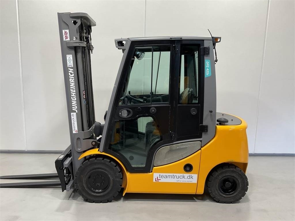 Jungheinrich DFG 425S - Дизельный погрузчик: фото 3 Jungheinrich DFG 425S - Дизельный погрузчик: фото 3