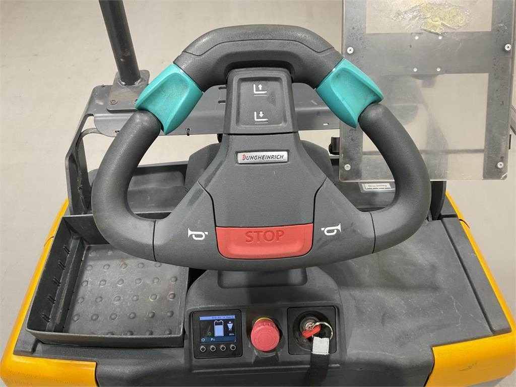 Jungheinrich ECE 220 - Сборщик заказов: фото 3 Jungheinrich ECE 220 - Сборщик заказов: фото 3