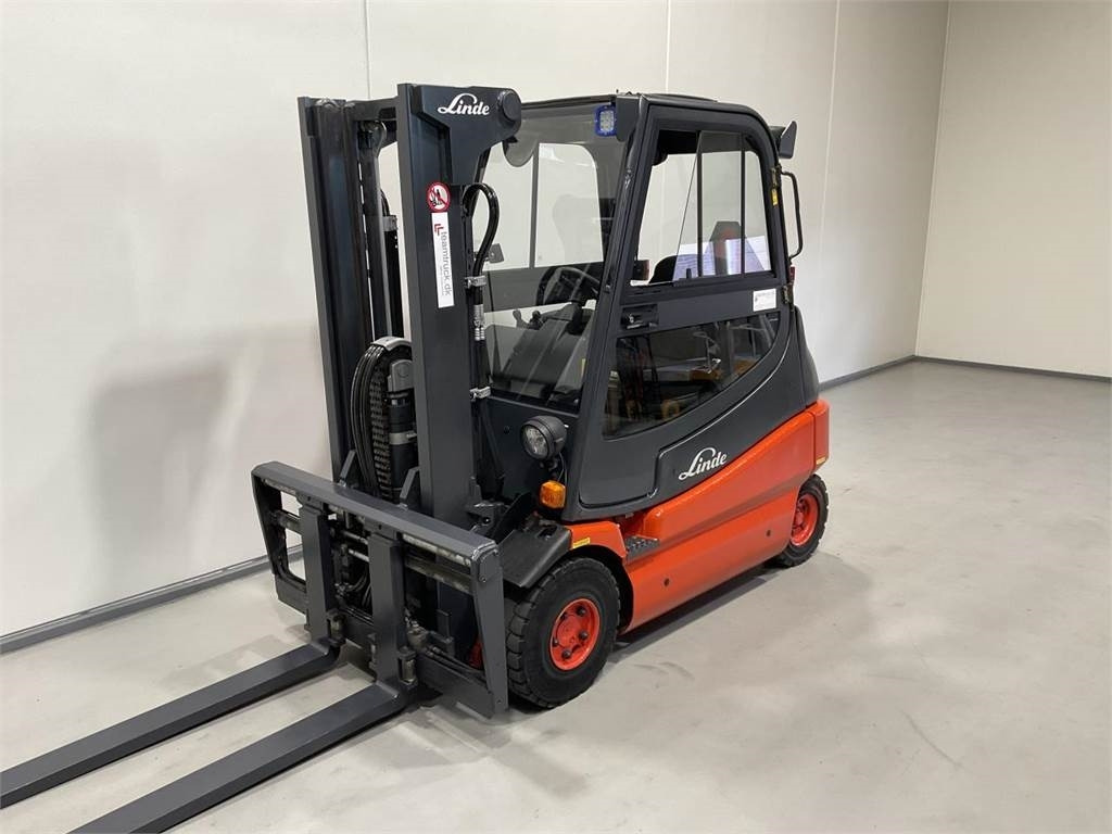 Linde E25P - 02 - Электропогрузчик: фото 4 Linde E25P - 02 - Электропогрузчик: фото 4