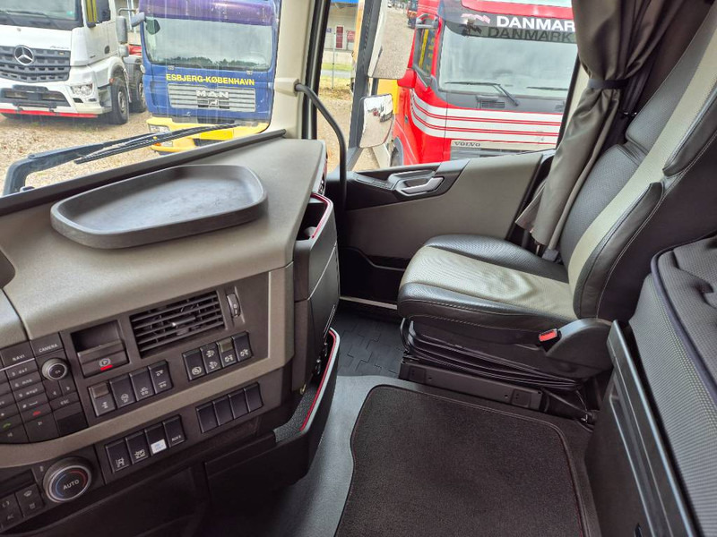 Тягач Volvo FH 500 6x2 // Double boogie //: фото 13
