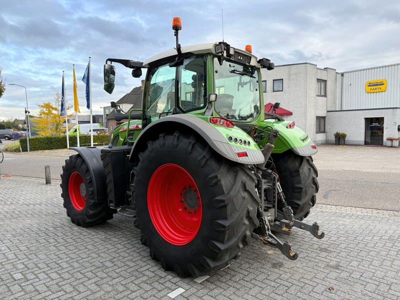 Fendt 724 Vario Gen 6 Profi Plus - Трактор: фото 2 Fendt 724 Vario Gen 6 Profi Plus - Трактор: фото 2