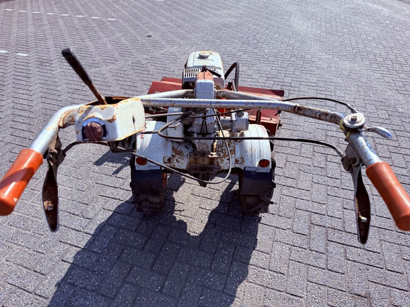 Honda F800 Veegmachine - Подметально-уборочная машина: фото 3 Honda F800 Veegmachine - Подметально-уборочная машина: фото 3