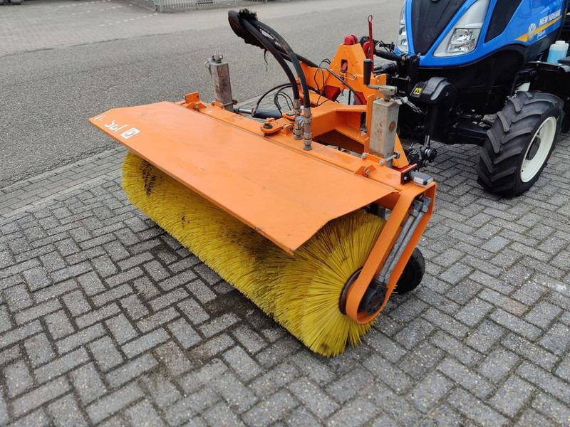 Щетка для Коммунальной и специальной техники Nesbo HF1600S Veegmachine: фото 16