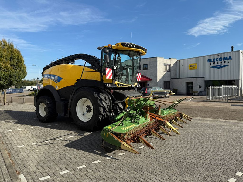 New Holland FR550 Forage Cruiser + Krone Easycollect - Кормоуборочный комбайн: фото 1 New Holland FR550 Forage Cruiser + Krone Easycollect - Кормоуборочный комбайн: фото 1