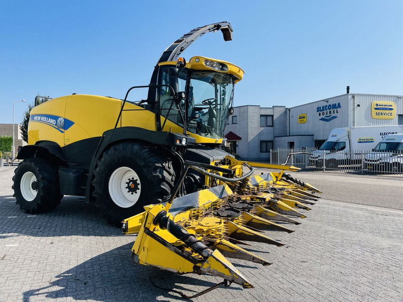 New Holland FR700 Forage Harvester 10 Row header - Кормоуборочный комбайн: фото 1 New Holland FR700 Forage Harvester 10 Row header - Кормоуборочный комбайн: фото 1