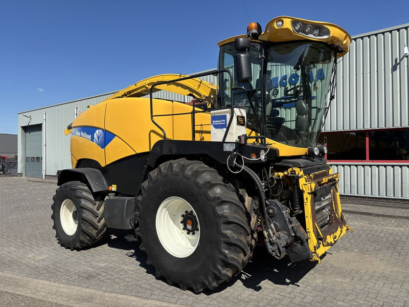New Holland FR9050 - Кормоуборочный комбайн: фото 4 New Holland FR9050 - Кормоуборочный комбайн: фото 4