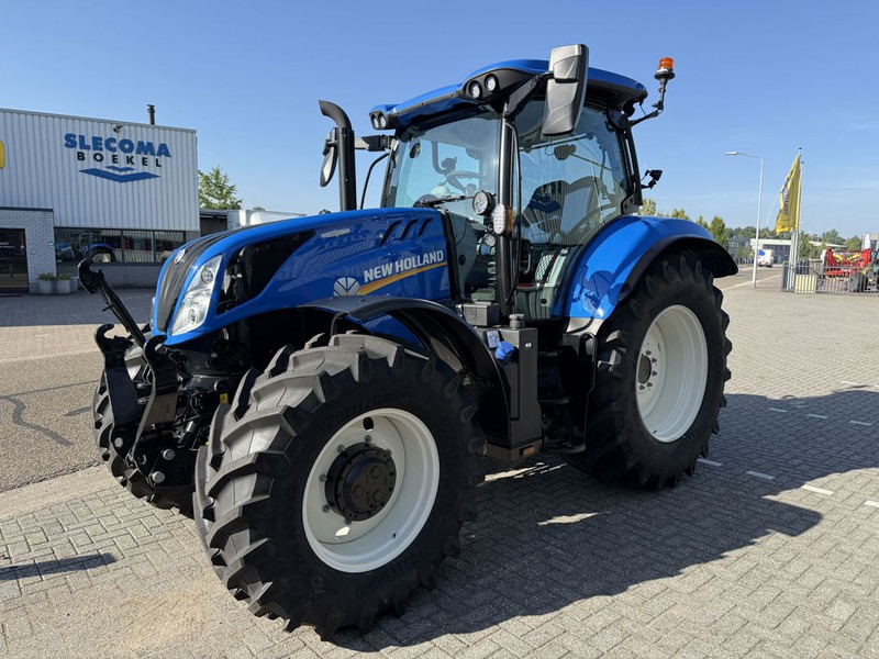 New Holland T6.180 AC Stage V - Трактор: фото 1 New Holland T6.180 AC Stage V - Трактор: фото 1