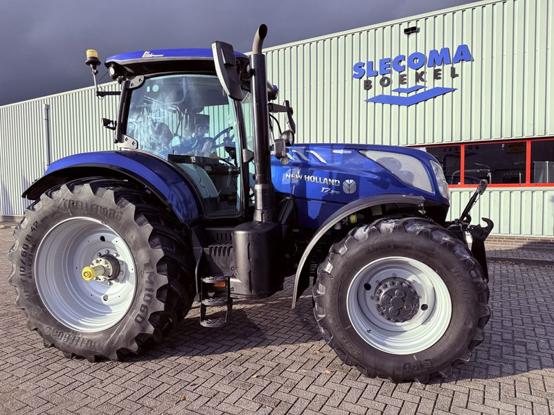 New Holland T7.270 AC Stage V Blue Power - Трактор: фото 4 New Holland T7.270 AC Stage V Blue Power - Трактор: фото 4