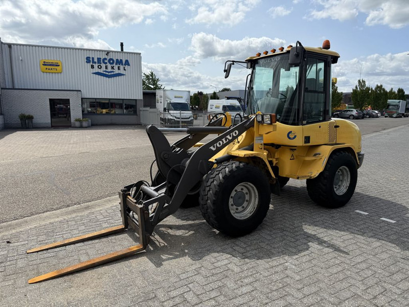 Volvo L30B Pro Shovel - Колёсный погрузчик: фото 1 Volvo L30B Pro Shovel - Колёсный погрузчик: фото 1