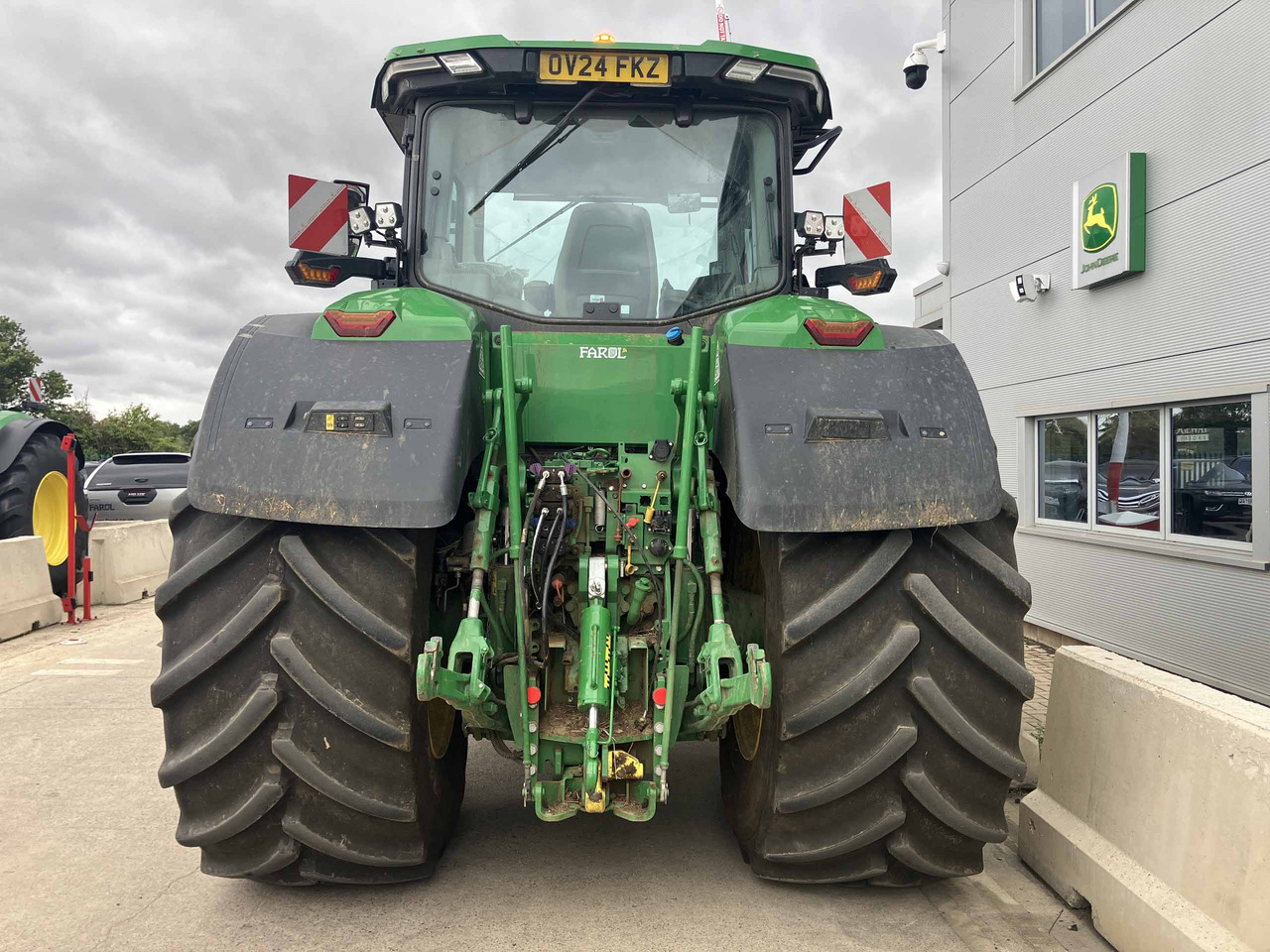 John Deer 7R 350 - Трактор: фото 4 John Deer 7R 350 - Трактор: фото 4