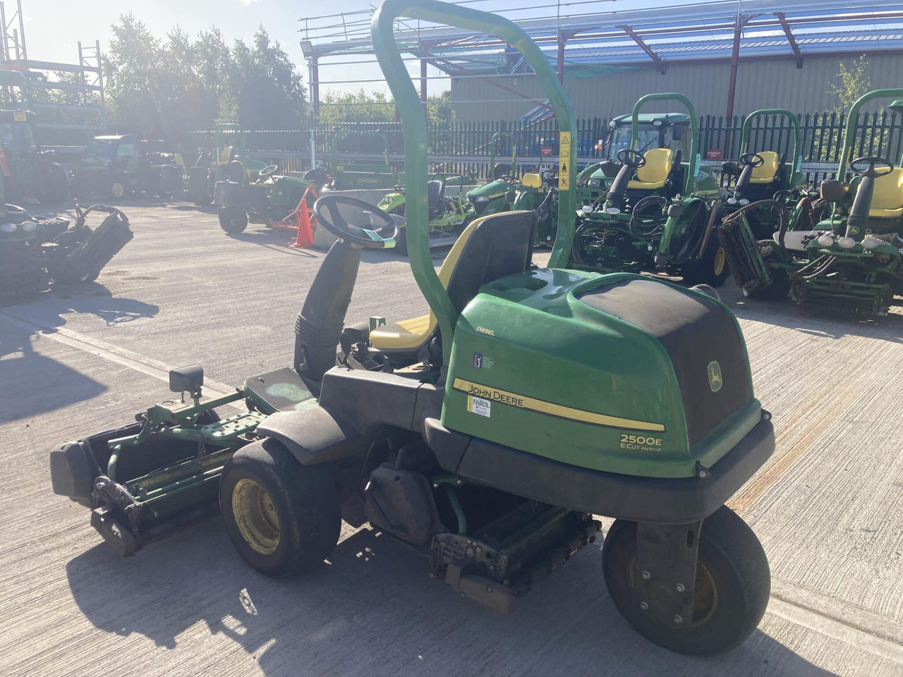 John Deere 2500EH greens triple mower - Газонокосилка: фото 3 John Deere 2500EH greens triple mower - Газонокосилка: фото 3