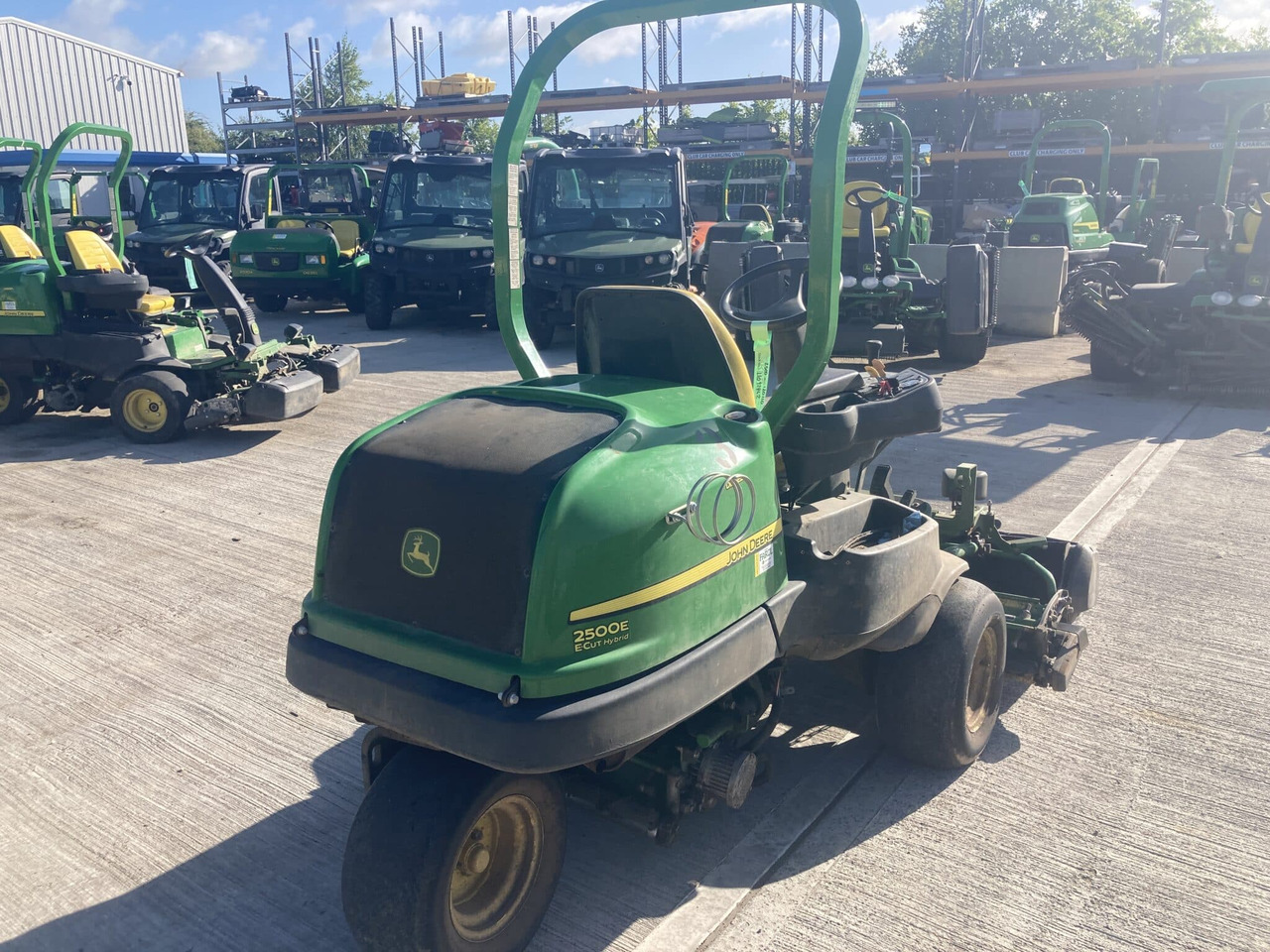 John Deere 2500EH greens triple mower - Газонокосилка: фото 5 John Deere 2500EH greens triple mower - Газонокосилка: фото 5